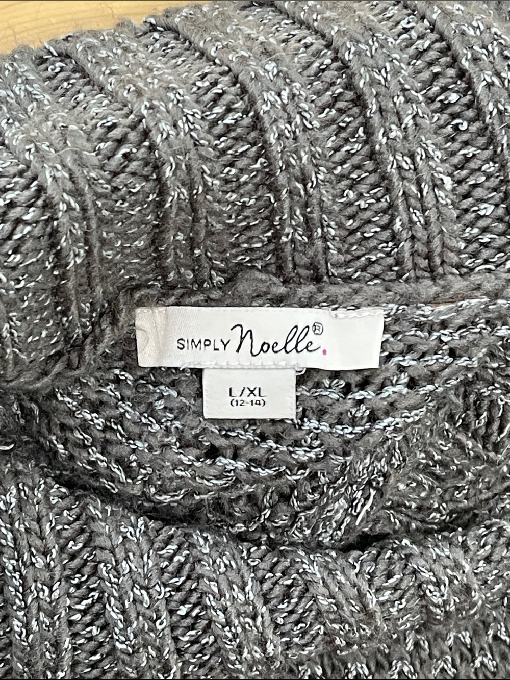 Simply Noelle Gray Knit Button Turtleneck Poncho Sweater Cape Size L/XL - Picture 3 of 15
